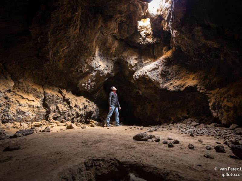 #Geopostales | Tubo volcánico en el desierto de Mojave (California, USA)